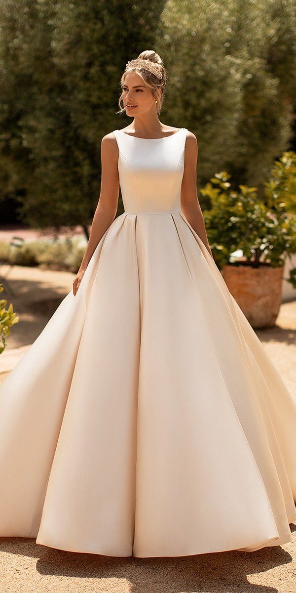 لباس عروس پف دار مینیمال