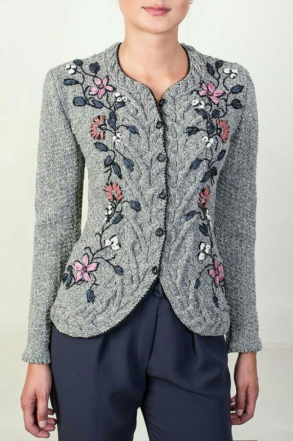 ژاکت گلدوزی شده زنانه