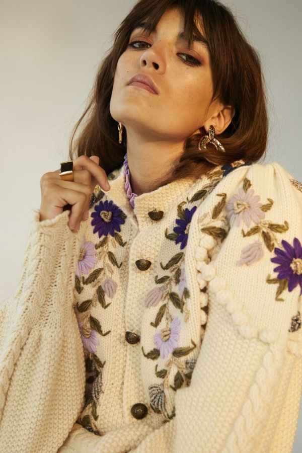 ژاکت بافتنی زنانه با گل های بنفش