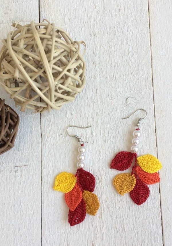 گوشواره قلاببافی