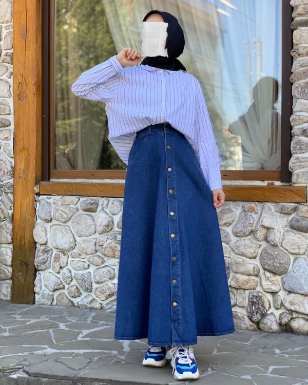 دامن جین دکمه‌دار سورمه‌ای زیبا