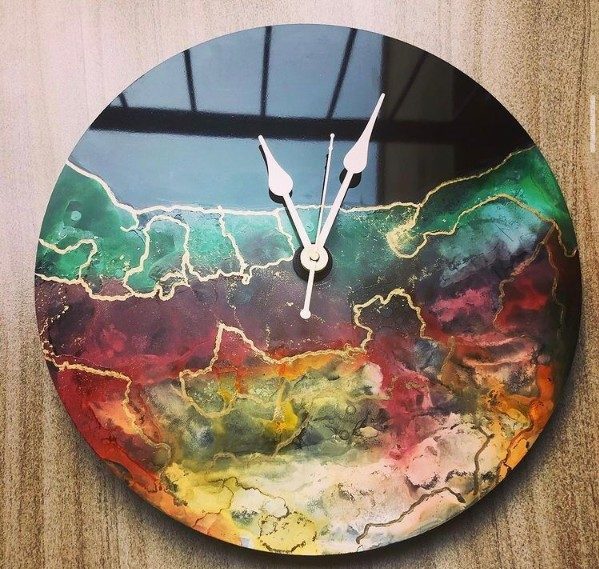 ساعت دیواری رنگی رزینی