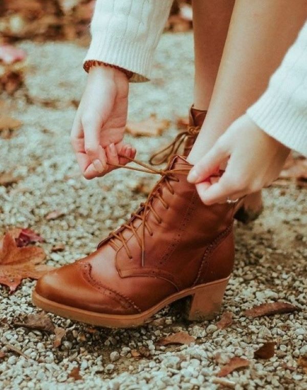 بوت قهوه‌ای