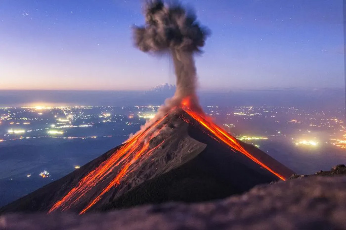 آتشفشان فوئگو (Volcán de Fuego)، گواتمالا