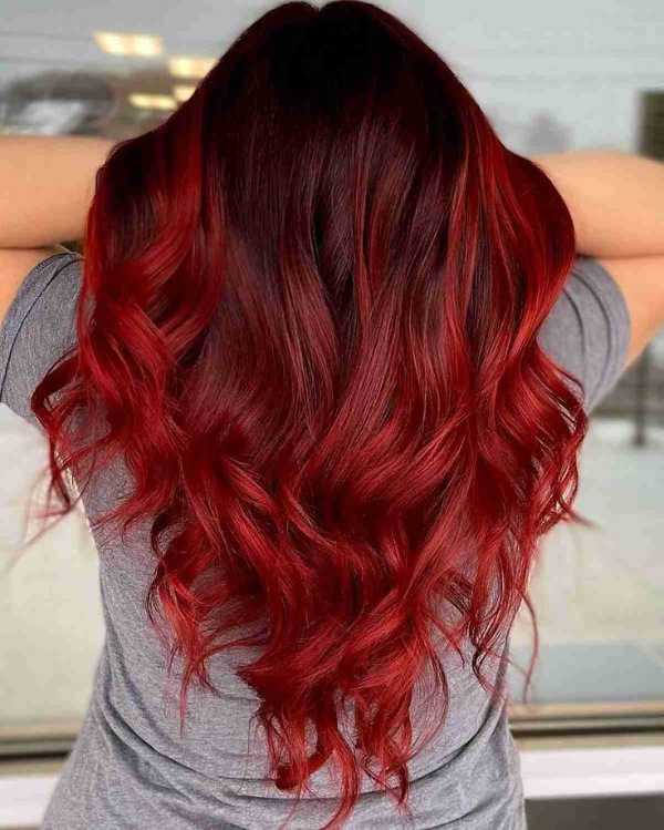 رنگ موی قرمز با تکنیک بالیاژ زیبا
