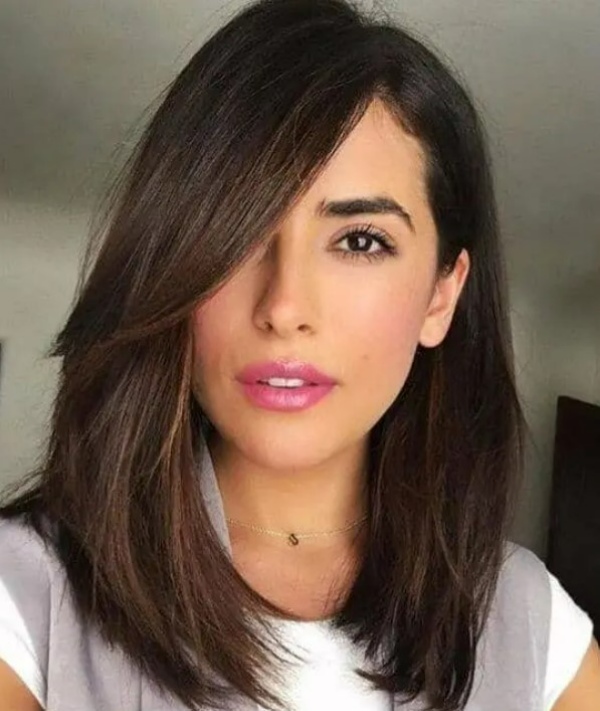 موی چتری کنار صورت