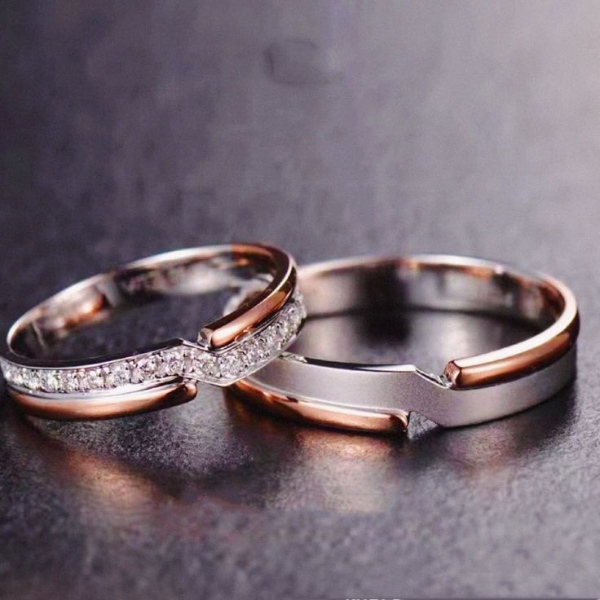 حلقه ازدواج نگین‌دار دورنگ زیبا