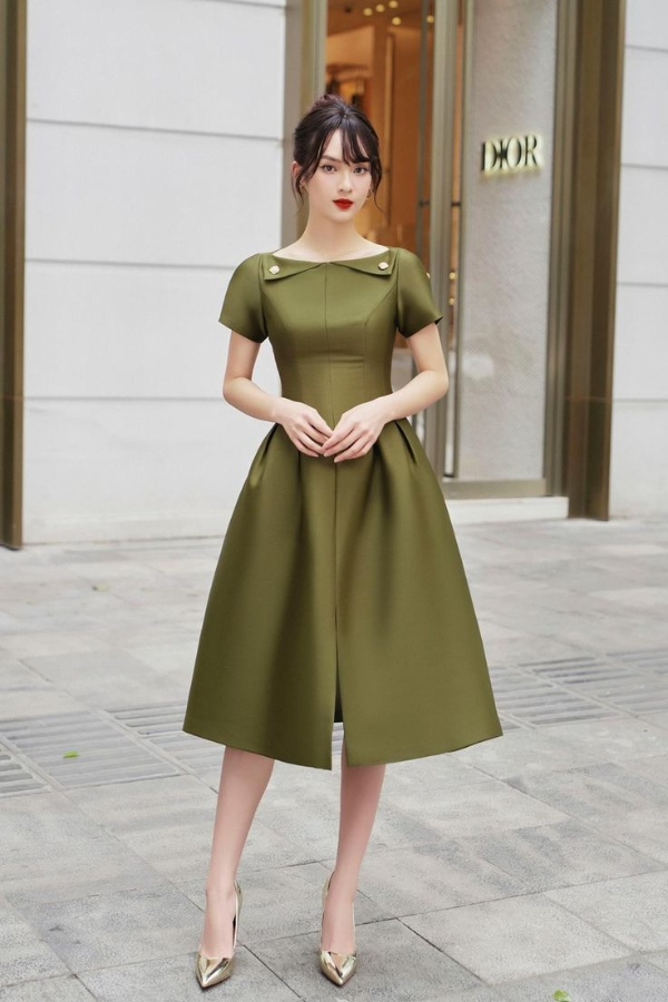 پیراهن سبز زیتونی دخترانه کوتاه زیبا