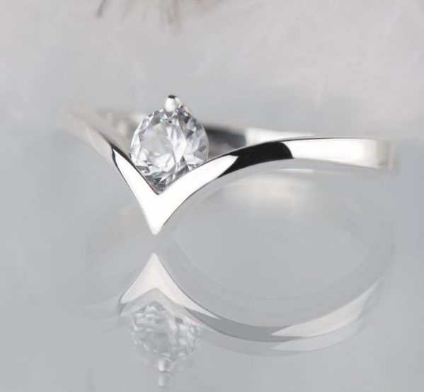 مدل انگشتر کریستالی نقره مینیمال و زیبا