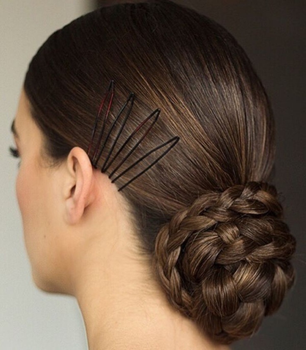 مدل شینیون با بافت مو پایین زیبا