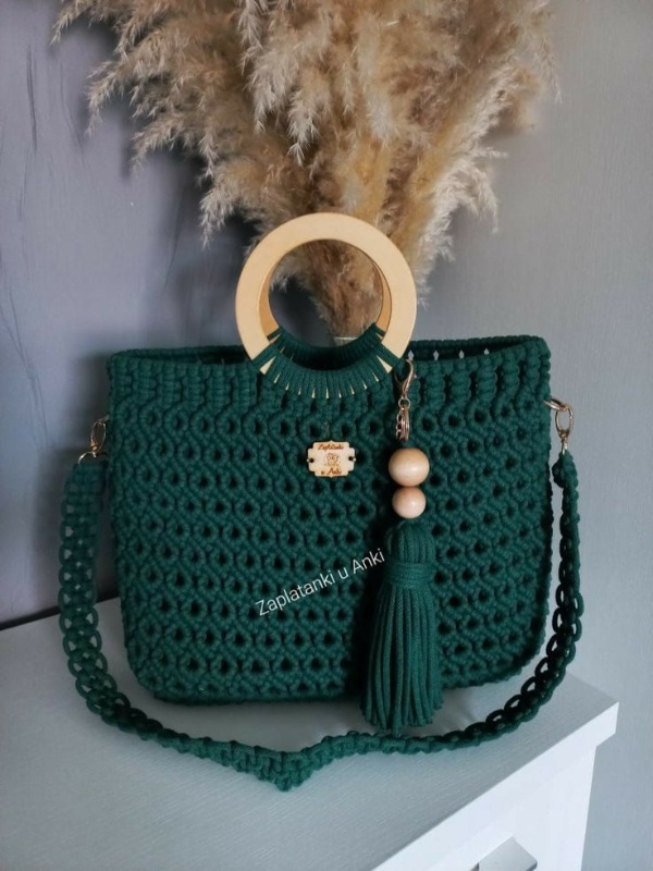 مدل کیف سبز بافتنی با دسته فلزی طلایی زیبا