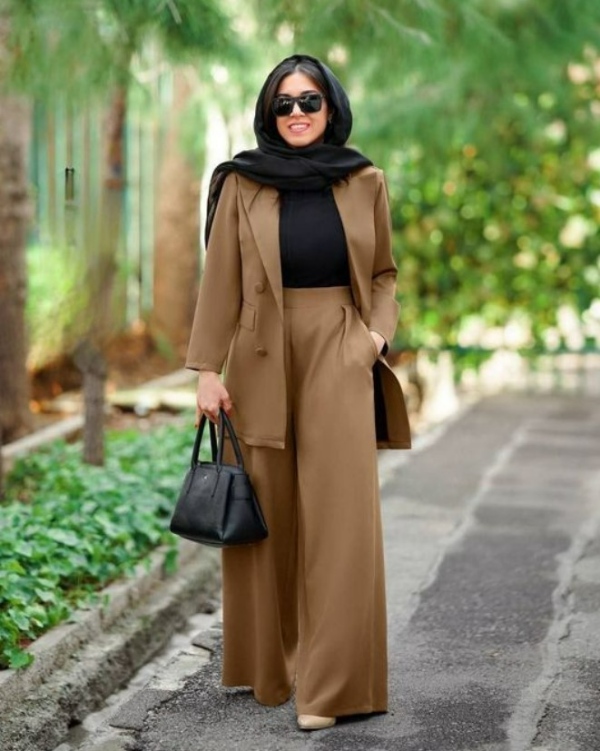 مانتو کتی نسکافهای