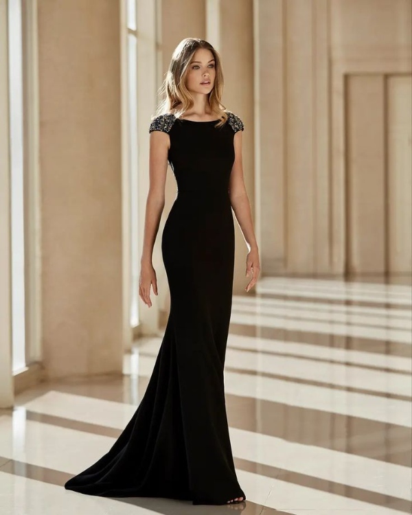 مدل لباس مجلسی بلند مشکی و مخمل زیبا