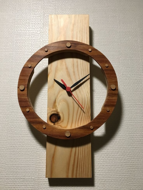 مدل ساعت دیواری چوبی جذاب زیبا
