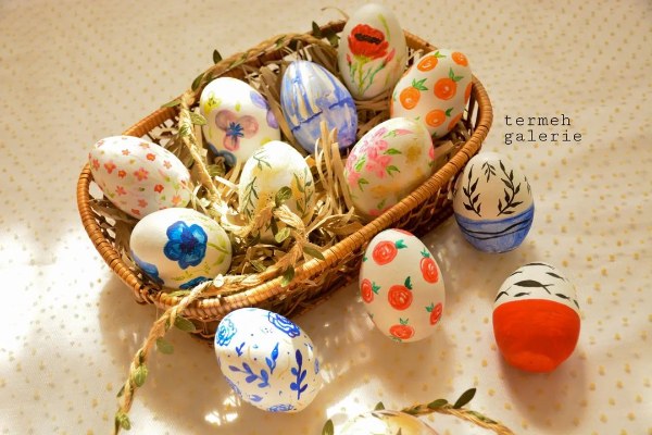 نقاشی روی تخم مرغ با ماژیک 