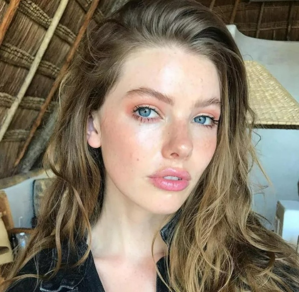 عکس پروفایل ارایشی فانتزی