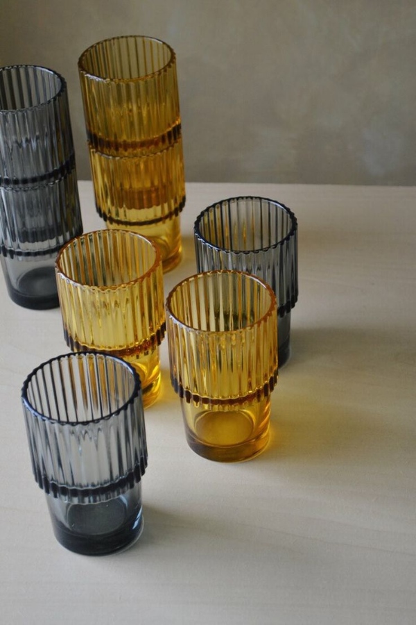 مدل لیوان رنگی شیاردار زیبا