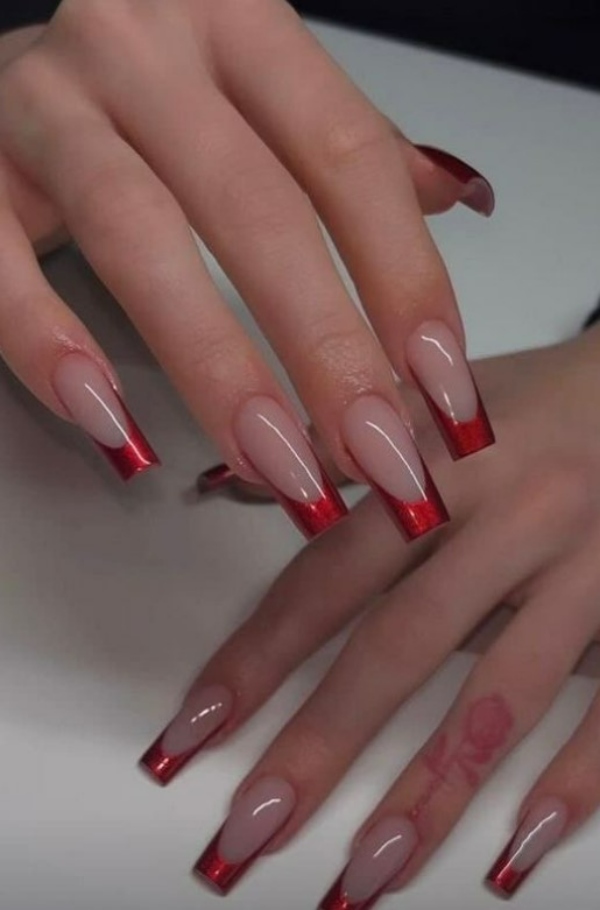 فرنچ قرمز ناخن