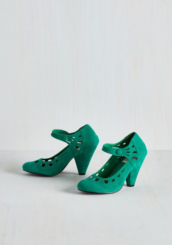 کفش مجلسی سبز مخملی با پاشنه مخروطی