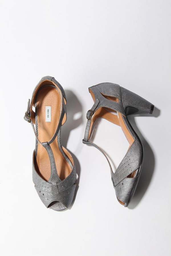 کفش مینیمال خاکستری مجلسی با پاشنه مخروطی