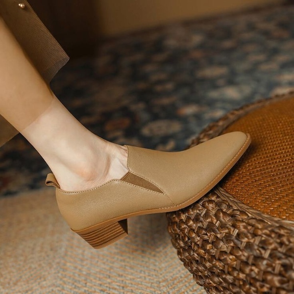 مدل کفش مینیمال و راحتی زنانه زیبا