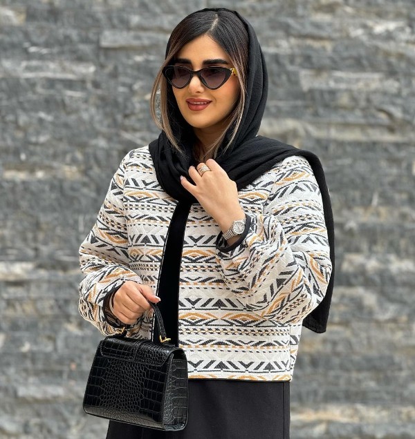 کت جذاب و شیک ژاکارد زنانه با طرحهای هندسی کت جذاب و شیک ژاکارد زنانه با طرحهای هندسی