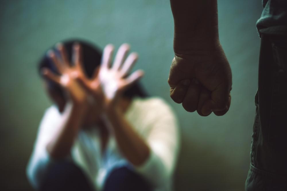 دلایل خشونت خانگی