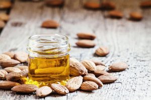 روغن بادام معجزه­‌ای برای پوست