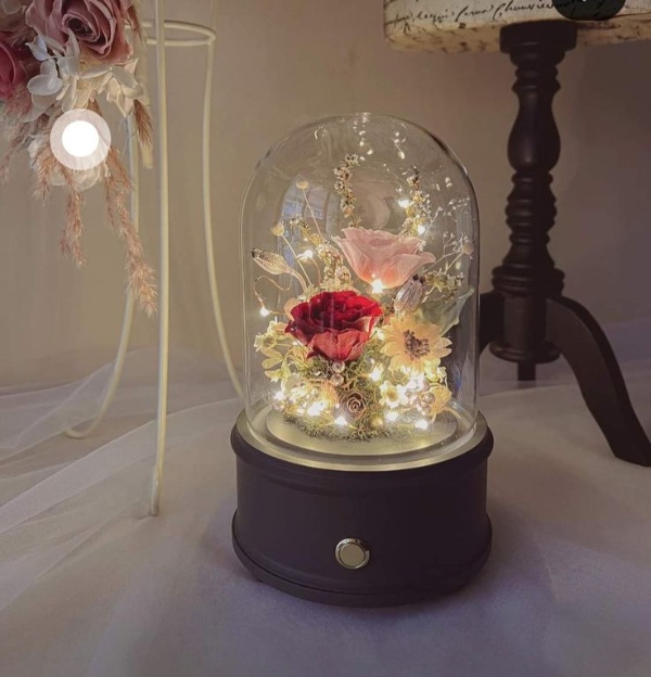 مدل چراغ خواب حبابی با تزیین گل زیبا