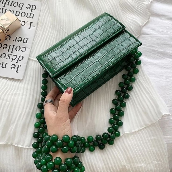 مدل کیف دوشی سبز ورنی زیبا و جذاب