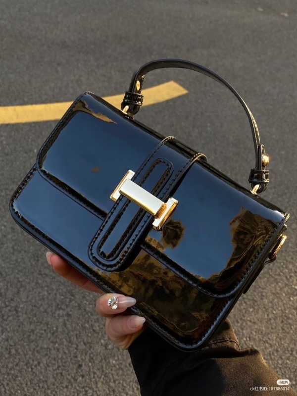 مدل کیف کوچک ورنی مشکی زیبا