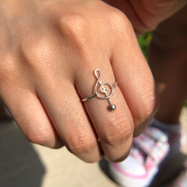 مدل انگشتر دخترانه ظریف نوت موسیقی زیبا