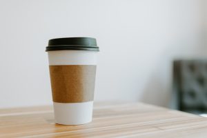 لیوان کاغذی تبلیغاتی برای کافه