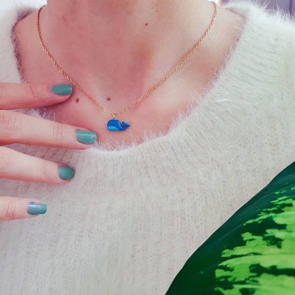 گردنبند پلیمری طرح نهنگ