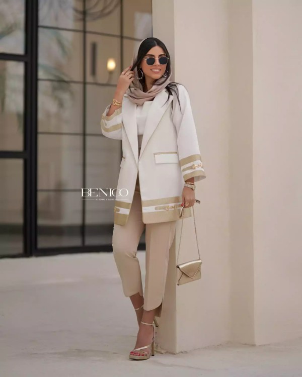 مانتوی سفید و کرم شیک مجلسی