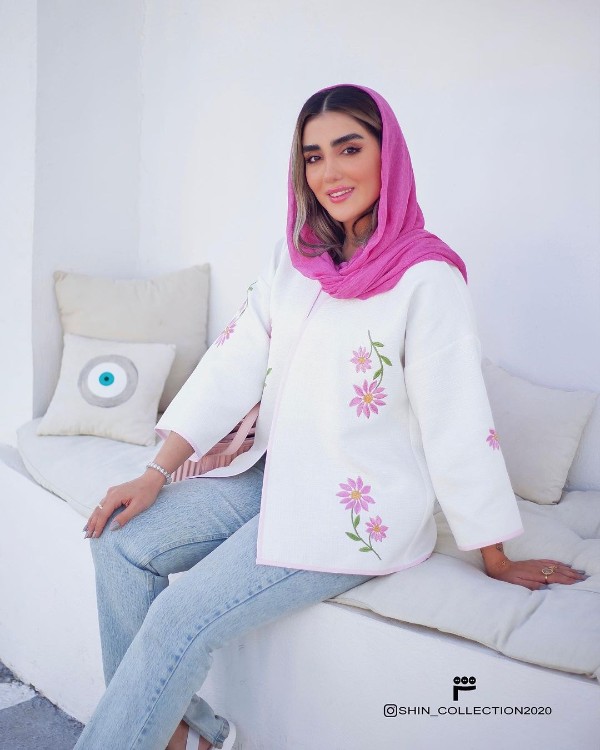 مانتو سفید مجلسی با گلهای بهاری