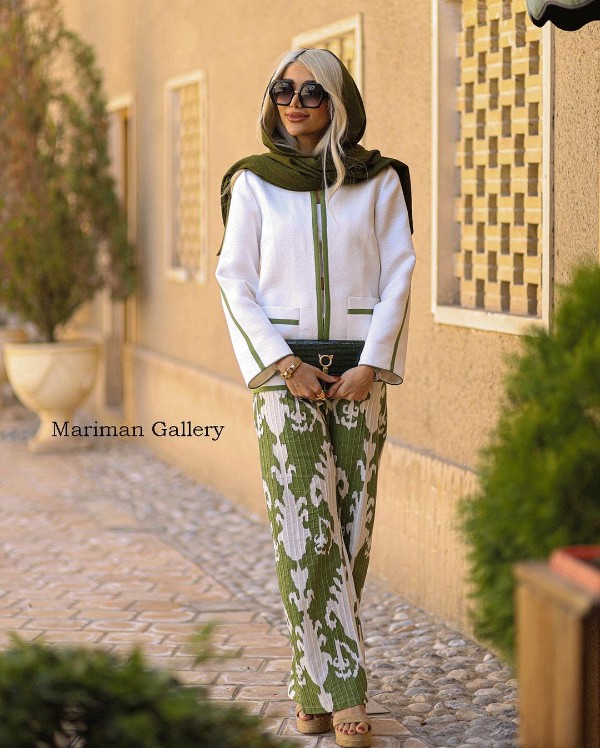 کت مجلسی سفید با حاشیه سبز