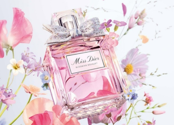 عطر ادکلن Carolina Herrera’s Very Good Girl
