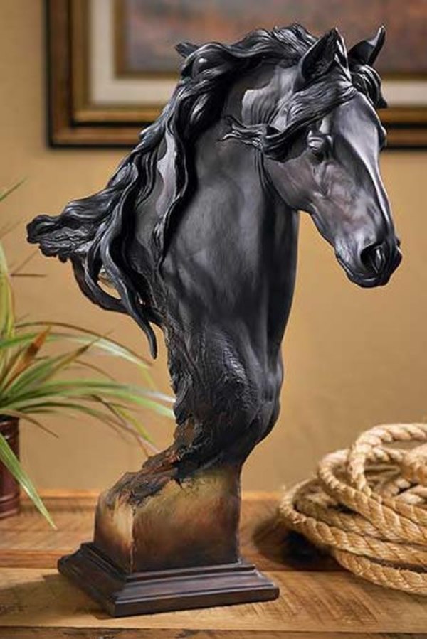 مجسمه دکوراتیو سر اسب مشکی