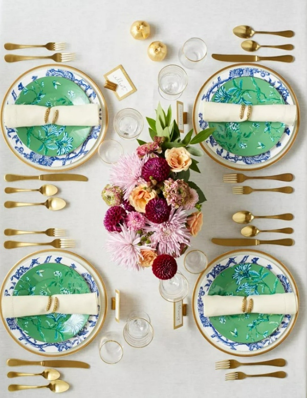 قاشق و چنگال و کارد برنجی