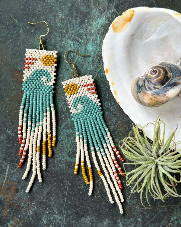 گوشواره شماره دوزی شده موج دریا