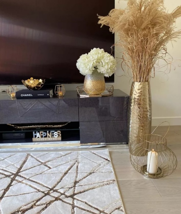 گلدان خیلی بزرگ