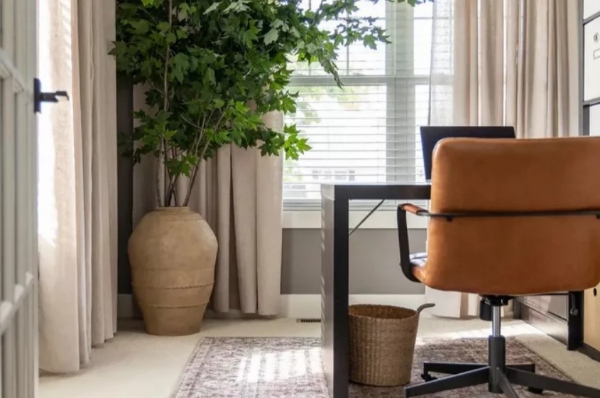 گلدان خیلی بزرگ