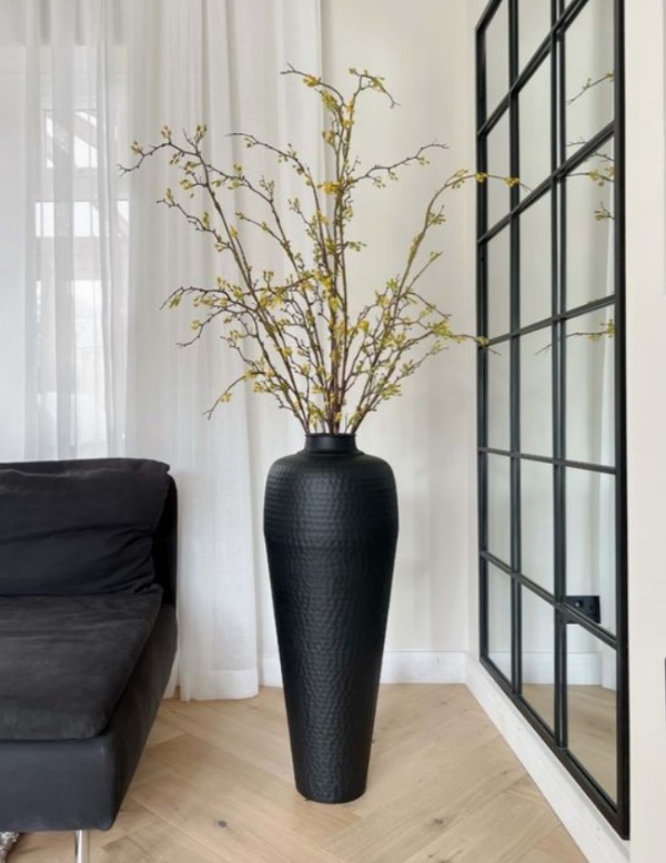 گلدان خیلی بزرگ