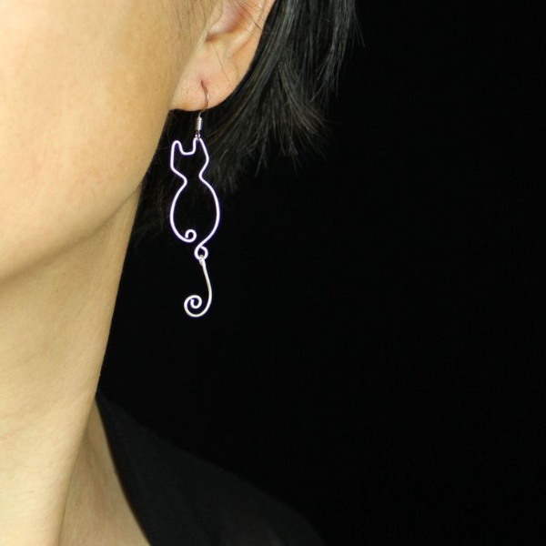 گوشواره گربهای سیمی