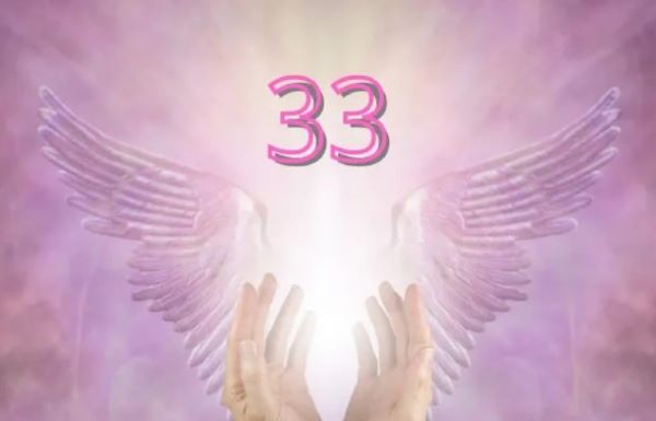 به فرشته شماره 33 توجه کنید؛ زیرا رازها، معانی و پیام های زیادی دارد که...