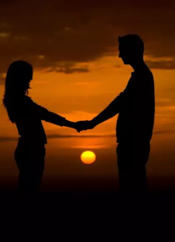 بیش از 100 اسم عاشقانه آلمانی برای سیو مخاطب با ترجمه فارسی