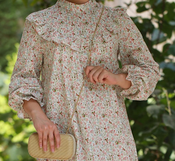 مانتو نخی گلدار آستین پفی