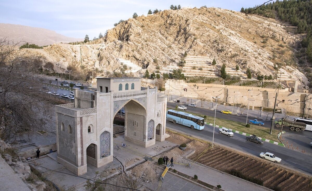 طبیعت جاده ای تهران شیراز