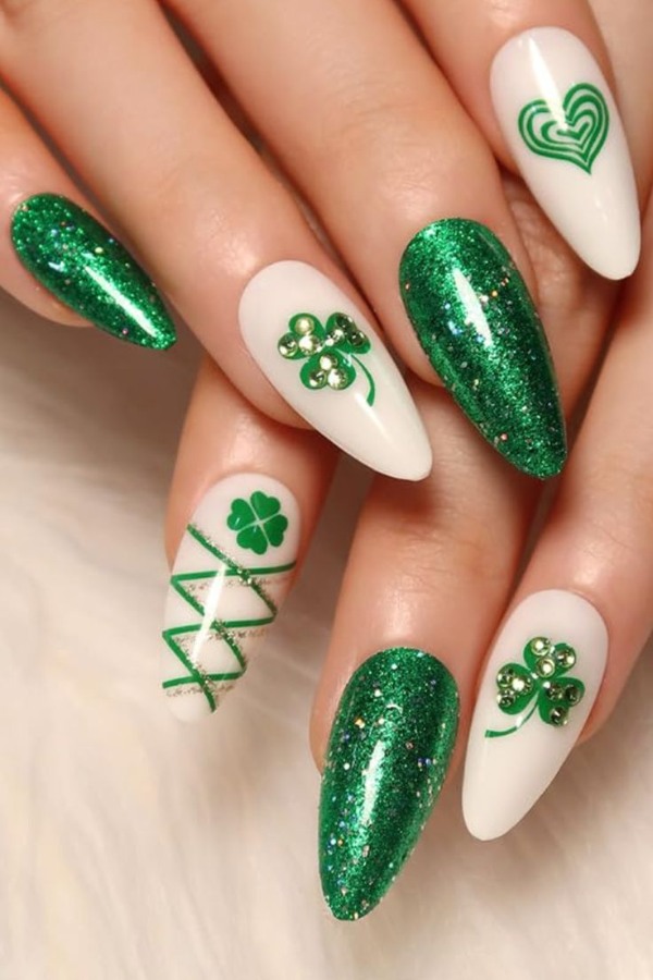 ناخن با طرح شبدر